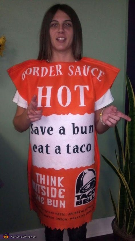 This homemade costume for women entered our 2013 Halloween Costume Contest. Diy Taco Bell, Hot Sauce Costume, Taco Halloween Costume, Crazy Halloween Costumes, Halloween Costumes 2014, New Halloween Costumes, Costume Works, Women Costume, Taco Sauce