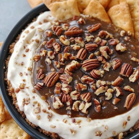 Pecan Pie Dip, Turtle Pie, Pie Dip, Butter Alternative, Trifle Dish, Quick Treats, Vanilla Wafers, Fall Dessert, Toasted Pecans