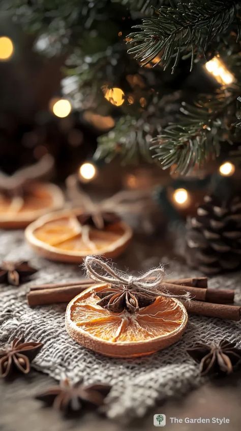 Dried Orange Cinnamon Ornaments, Dried Oranges Wreath, Dried Orange Slice Garland, Dried Oranges Ornaments, Dried Orange Christmas Ornaments, Dried Oranges Thanksgiving Table, Dried Orange Slices Ornaments, Dried Citrus Ornaments, Dried Orange Slices Decoration