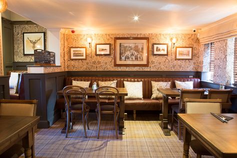 The Lawton Arms a great Robinsons pub in Church Lawton Old English Pub Interior Design, Traditional Pub Interior, English Pub Basement, Country Pub Interior, British Pub Interior Old English, Irish Pub Snug, Focus Design, Royal Tunbridge Wells, Country Interiors