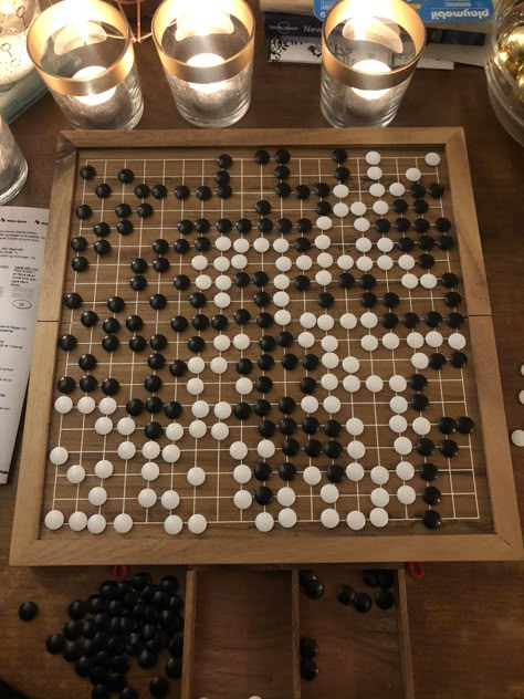 Go Chinese Game, Go Game Aesthetic, Go Board Game Aesthetic, Go Game Chinese, Baduk Game, Go Board Game, Love Theoretically, Games Journey, Go Board