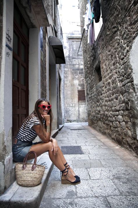 Denim Espadrilles Outfit, Heeled Espadrilles Outfit, Espadrilles Wedges Outfit Summer, Yellow Espadrilles Outfit, Espadrilles Outfit Spring, Espadrille Flats Outfit, Espradilles Outfit Style, Styling Espadrilles, Black Espadrilles Outfit