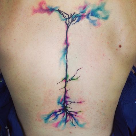 Watercolor neuron. This was very fun!!! Neuron Tattoo, Psychology Tattoo, Science Tattoo, Science Tattoos, Dna Art, Tattoo Son, Muster Tattoos, Watercolor Tattoos, Julie Andrews