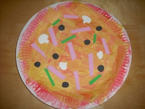 Paper Plate Pizza Craft, Paper Plate Pizza, Italian Crafts, Around The World Crafts For Kids, Around The World Crafts, Multicultural Activities, Pizza Craft, Art And Crafts For Kids, Italy For Kids