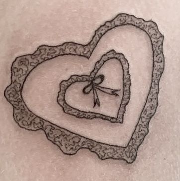 Lacey Heart Tattoo, Heart With Bow Tattoo, Doily Heart Tattoo, Heart Doily Tattoo, Lace Heart Tattoo, Doily Tattoo, Quilt Tattoo, Leavers Shirt, Bow Tattoo