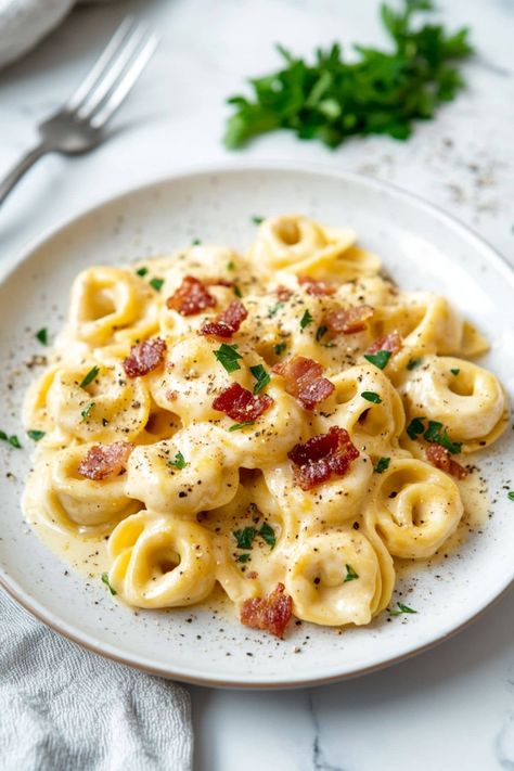 Recipes With Light Cream, Chicken Bacon Tortellini Alfredo, Carbonara For Two, Tortellini Carbonara, How To Make Tortellini, Easy Pasta Dinner Recipes, Creamy Tortellini, Food Vibes, Parmesan Cream Sauce