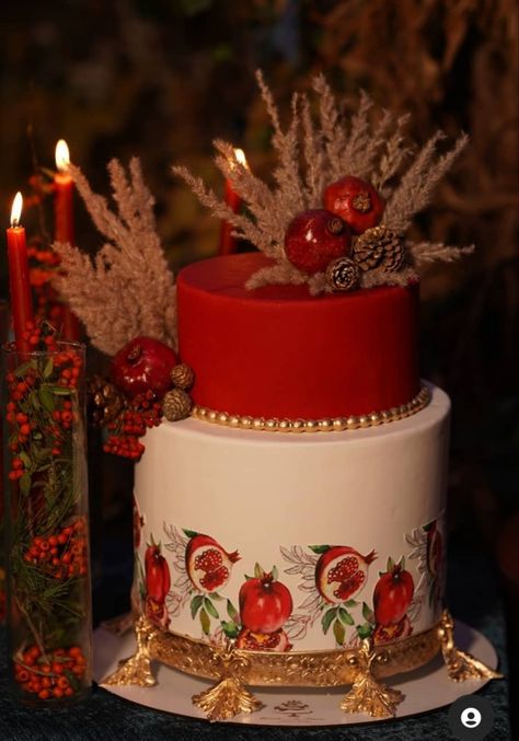 Wedding Cake With Pomegranate, Cake Yalda Night, Yalda Night Cake Ideas, Pomegranate Cake Design, Yalda Cake Ideas, Yalda Night Cake, Yalda Cake Design, Cake Yalda, Yalda Night Ideas Decor