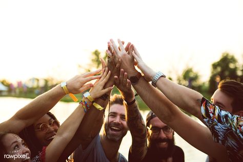 Diverse group of people enjoying a road trip and festival  | premium image by rawpixel.com Happy People Photography, Diverse Group Of People, Concert Crowd, Group Of People, Cultural Events, Group Of Friends, People Photography, Model Release, Happy People