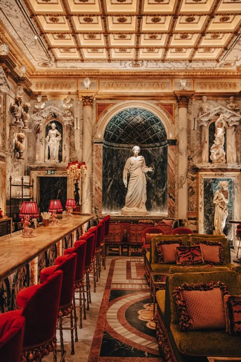 Classic Restaurant Design, Red And Gold Aesthetic, Classic Bar Design, Ancient Roman Statues, Roman Restaurant, Roman Interior, Italian Restaurant Interior, Baroque Interior Design, Roman Statues