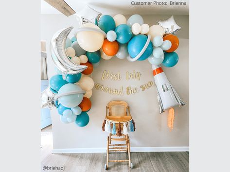 Birthday Balloon Arch, 1st Birthday Boy Themes, Sun Theme, Boys First Birthday Cake, Two The Moon, Boys First Birthday Party Ideas, Balloon Garland Diy, Baby Boy 1st Birthday Party, Boy Birthday Party Themes