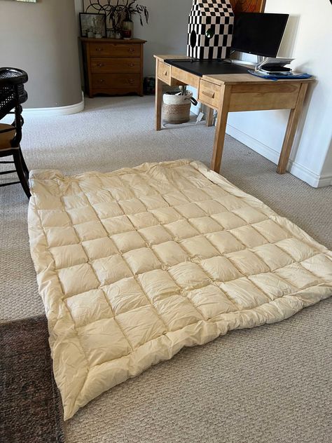 Diy Sofa Pad, Diy Floor Cushion Couch, Diy Floor Chair, Diy Pillow Mattress, Floor Cushion Diy, Floor Cushions Diy, Diy Couch Cushions, Floor Cushion Couch, Diy Chair Cushions