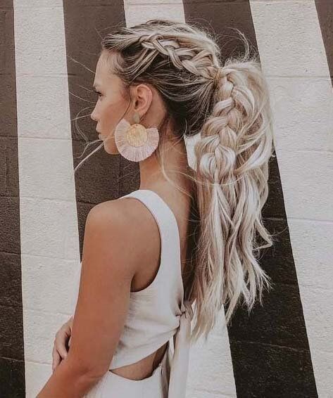 Summer Ponytail Hairstyles, Low Pony Hairstyles, Braid Pony, Summer Ponytail, Cute Prom Hairstyles, Pony Hairstyles, High Pony, Fancy Hair, Hoco Hair Ideas Ponytail