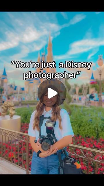 ❤️ParkTrends on Instagram: "📸📸📸💕 Wonderful post from @disneylandlauryn 
Park photographers truly capture so much magic every single day. Really love this. 💕💕📸📸📸
.
#disneycast #disneyparks #disneyphotography #yes #disneyland #wdw" Disney Cast, Disney Photography, Haunted Mansion, Every Single Day, Singles Day, Disney Parks, Disneyland, Love This, Wonder