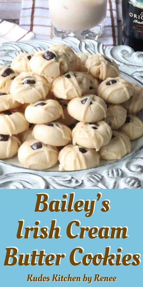 Bailey's Irish cream butter cookies taste a lot like shortbread cookies, only better! They're ever so slightly crunchy on the outside, soft on the inside, and then topped with a chocolate-covered espresso bean. #shortbread #irishcookies #baileyscookies #baileysirishcreamcookies #stpatricksdaycookies Irish Cream Fudge, Irish Butter Cookies, Baileys Irish Cream Dip, Alcoholic Cookies Recipes, Bailey’s Irish Cream Recipes, Savory Shortbread Cookies, White Chocolate Pudding Cookies, Irish Beans Recipe, Espresso Shortbread Cookies