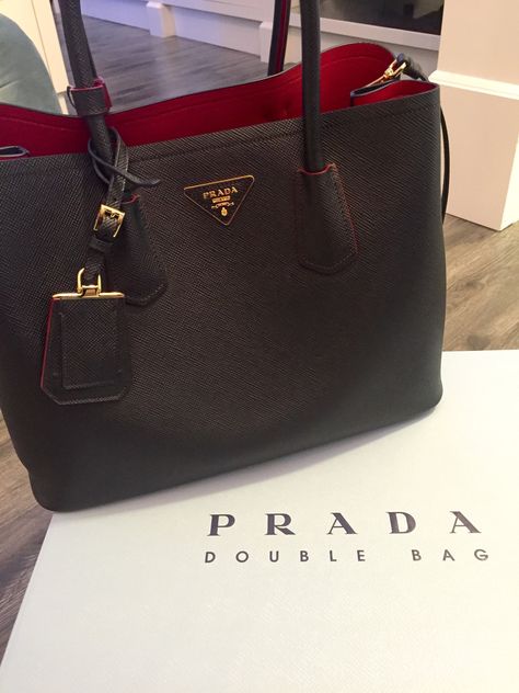 Beauty Pr Package, Prada Double Bag, Pr Package, University Bag, Purse Game, Best Tote Bags, Bag Prada, Hot Bags, Prada Saffiano