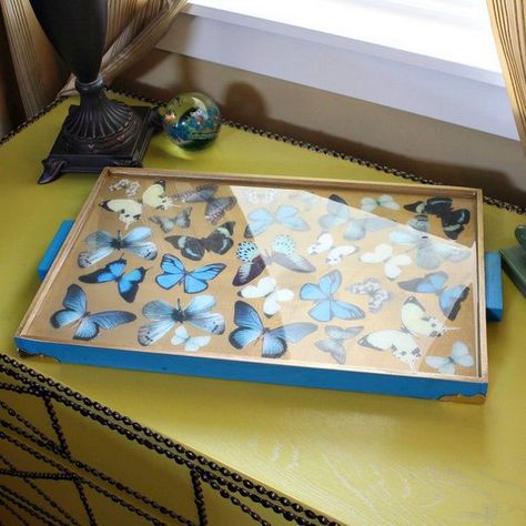 24 DIY Resin Tray Projects - How To Make a Resin Tray Diy Resin Tray, Diy Resin Table, Resin Butterfly, Resin Tray, Tray Diy, Americana Decor, Epoxy Coating, Diy Resin Art, Diy Bottle