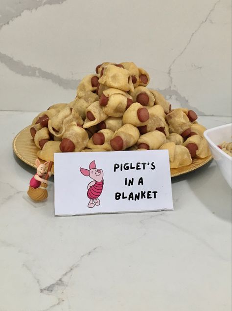 Winnie The Pooh Food, Winnie The Pooh Party, Winnie The Pooh Themes, Pooh Party, Pooh Birthday, Baby Shower Deco, Disney Baby Shower, Baby Shower Theme Decorations, Hundred Acre Woods