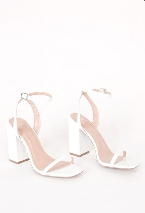 Heels Classy White, Kasut Pengantin, Hak Tinggi, Shoes Fashion Photography, Cc Shoes, Girls High Heels, Heels Aesthetic, Shoes Heels Classy, White High Heels