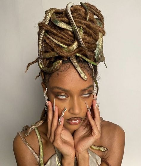 Snake Braid, Medusa Hair, Medusa Costume, Black Femininity, Afro Punk, Arte Inspo, Hair Reference, Reference Photos, Black Is Beautiful