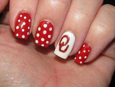 OU nails - Yeah! :) Iu Nails, Oklahoma University Football, Football Nail Designs, Toenail Art, Oklahoma University, Football Nails, Ou Sooners, Pretty Nail Colors, Easter Nail Art