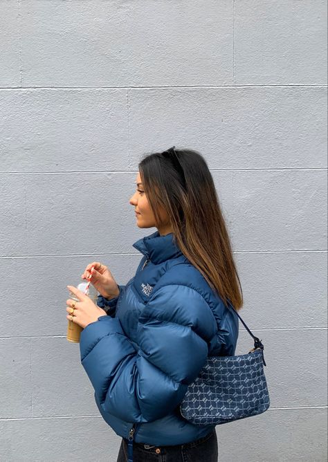 #northface #northfacepufferjacket #northfacenuptse #bluenorthface #bluebag #baguettebag #shoulderbag #blueoutfit #pufferjacket North Face Puffer Jacket Green, Blue North Face Puffer, Doudoune The North Face, Vintage North Face, Green Puffer Jacket, North Face 700, Red Puffer Jacket, Blue Puffer Jacket, North Face Puffer Jacket