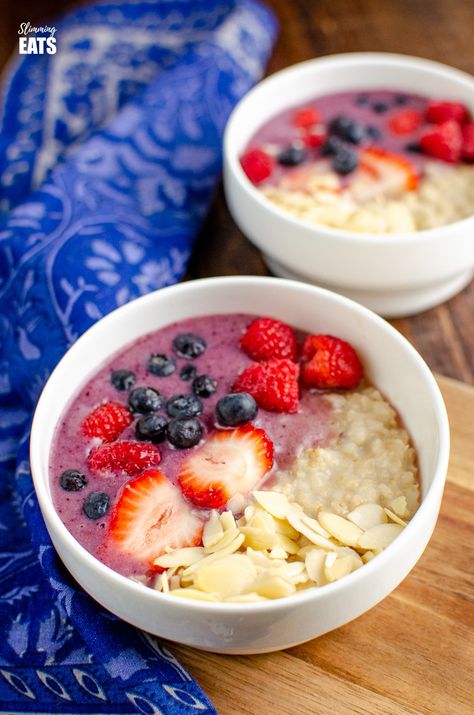 Filling Healthy Breakfast, Fresh Fruit Smoothie Recipes, Oatmeal Smoothies Healthy, Yummy Fruit Smoothies, Oatmeal Smoothie, Oatmeal With Fruit, Oatmeal Bowls, Pineapple Smoothie, Healthy Oatmeal