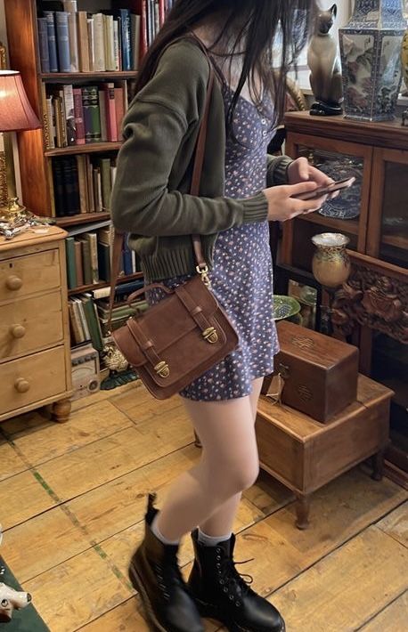 White Tights And Skirt Outfit, Collage Outfit Aesthetic, Dress With A Jacket Outfit, Downtown Cottagecore Outfits, Abigail Hobbs Outfit, Twee Summer Outfits, Hot Summer Outfits Casual, 500 Days Of Summer Outfits, Cozycore Outfit