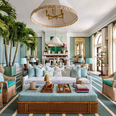 Back To Back Sofas, Palm Beach Interiors, Kips Bay Showhouse, Palm Beach Decor, Veranda Magazine, Cottage Houses, Luxury Living Rooms, Palm Beach Chic, Palm Beach Regency