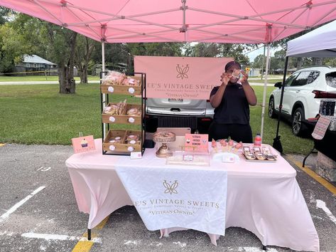 Sweets Vendor Booth, Dessert Pop Up Shop, Bakery Pop Up Shop Display, Outdoor Dessert Table, Pop Up Shop Display, Bazaar Booth, Farmers Market Stand, Market Stands, Pecan Pralines