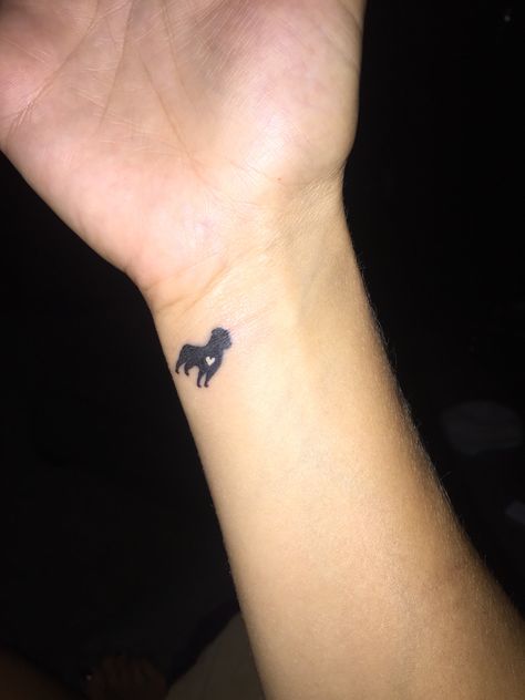 Rottweiler Tattoo w/lil white ❤️ wanted it Red but very happy with it like this...miss my Cheetah... Rottweiler Tattoo, Pug Tattoo, Dog Rottweiler, Tattoo Dog, Cute Tiny Tattoos, Sleeve Tattoos For Women, Tat Ideas, Disney Tattoos, Dog Tattoos