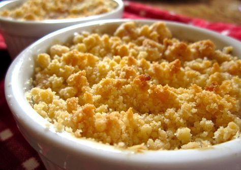 Simply the Best Apple Crumble (or Rhubarb, Blueberry, Peach...) Best Apple Crumble Recipe, Best Apple Crumble, Best Peach Pie Recipe, Peach Custard, Cobbler Peach, Peach Pie Recipes, Apple Crumble Recipe, Peach Crumble, Fruit Crumble