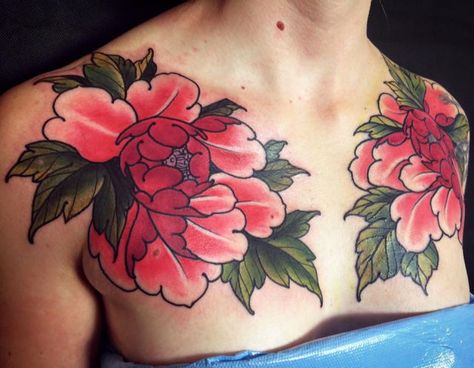 Chest Tattoo For Women, Bow Arrow Tattoos, Floral Hip Tattoo, Flor Tattoo, Traditional Style Tattoo, Flowers Peonies, Beautiful Tattoos For Women, Neck Tattoos Women, Chest Tattoos For Women