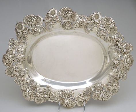 Dominick and Haff Sterling Silver Centerpiece Platter with Floral Rim Small Bathroom Vanity, Sterling Silverware, Silver Platters, Silver Pooja Items, Antique Silverware, Sterling Silver Flatware, Silver Trays, Silver Decor, Silver Tea