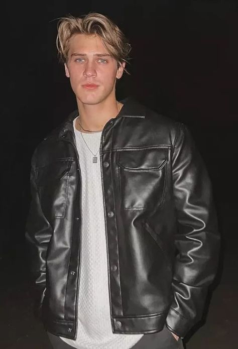 Verity Jacket Outfit, Masculin Aesthetic, Starboy Leather Jacket, Jayce Packard, Guy With Leather Jacket, Men Black Leather Jacket Outfit, Star Boy Outfits Aesthetic, Star Boy Outfits Men, Starboy Style Men