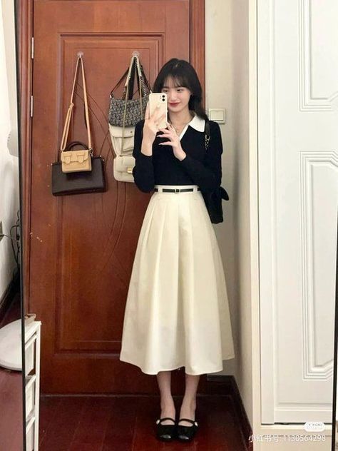 Simple Elegant Korean Outfit, Korean Work Style, Work Outfits Korean Style, Modest Female Outfits, Korean Modest Dress, Korean Dress Outfit Elegant, Classic Style Essence Outfits, Korean Elegant Style, Korean Style Outfits Classy