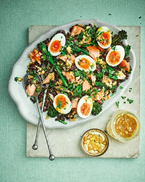 We've put a twist on a traditional French recipe by swapping tuna for hot smoked salmon in this alternative but equally-delicious salad nicoise. Hot Smoked Salmon Salad, Hot Smoked Salmon Recipes, Salmon Nicoise, Paleo Lunches, Fillet Recipes, Food Calendar, Salad Nicoise, Salmon Fillet Recipes, Hot Smoked Salmon