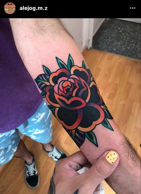 Traditional Tattoo Cover Up, Arm Cover Up Tattoos, Traditional Tattoo Woman, Traditional Tattoo Flowers, Black Tattoo Cover Up, Traditional Tattoo Sleeve, Elbow Tattoos, Floral Tattoo Sleeve, Knee Tattoo