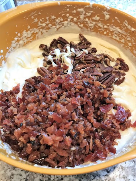 Bacon Ice Cream Recipe, Maple Bacon Ice Cream Recipe, Bacon Bourbon Caramel Cheesecake, Maple Bacon Ice Cream, Peach Bourbon Ice Cream, Bourbon Vanilla Ice Cream, Bourbon Ice Cream, Bacon Ice Cream, Homemade Ice Cream Recipes Machine