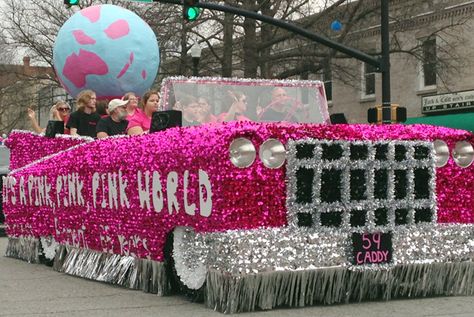 Homecoming Floats, Homecoming Parade, Homecoming Ideas, Old Pink, Parade Float, Holiday Barbie, Pride Parade, Pink Car, Golf Cart