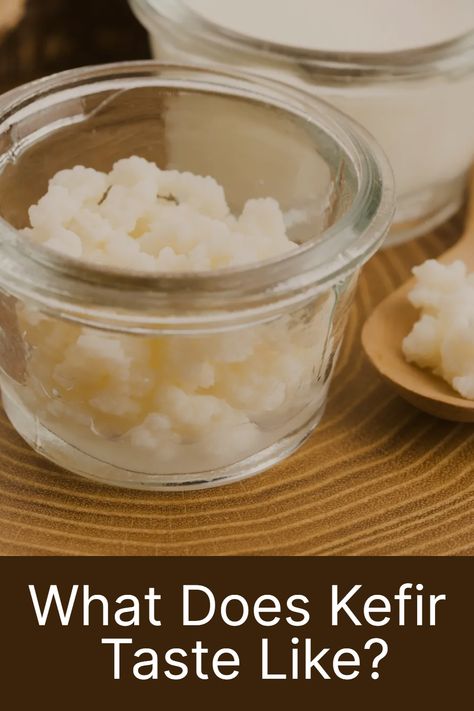 What does kefir taste like? Probably the most obvious comparison is Greek yogurt. But it's certainly not identical! Read our guide to learn everything you need to know about the taste, texture, smell and uses for this versatile fermented milk! What Is Kefir, Probiotic Recipes, Kefir Recipes, Fermented Milk, Spreadable Cheese, Kefir Grains, Water Kefir, Milk Kefir, Yogurt Drinks