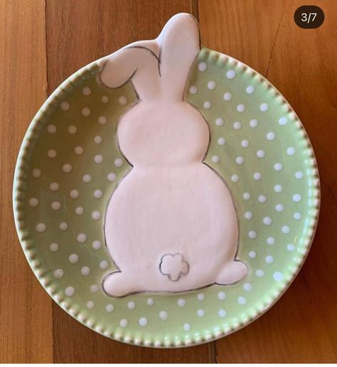 Easter Pottery Ideas, Easter Pottery, Easter Plates, Easter Dishes, Easter Lunch, Play Clay, Diy Ceramic, Ceramic Ideas, Easter Crafts Diy