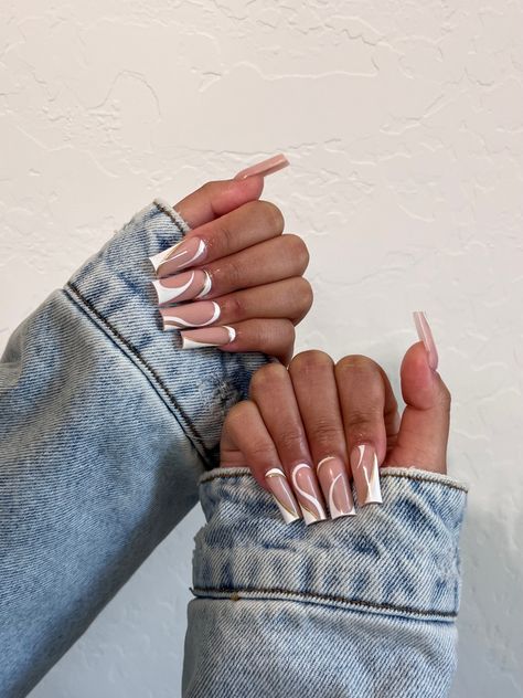 Chrome And White Nails, Swirly French Tip Nails, White Nails Chrome, White Nails Square, French Tip Nails White, White Swirl Nails, Nails Swirl, Swirl Nail, Swirl Nail Art