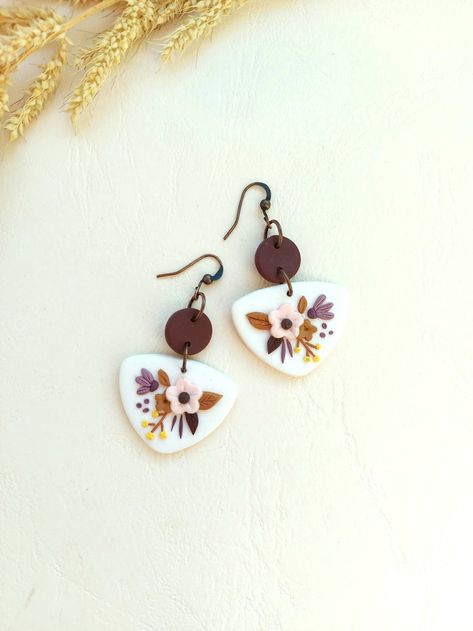 Floral Clay Earrings, Polymer Clay Earrings, Neutral Earrings, Flower Earrings, Minimalist Clay Earrings - Etsy Applying Perfume, Floral Clay Earrings, Natural Crafts, Neutral Earrings, Earrings Polymer, Cotton Swab, Daisy Earrings, Earrings Flower, Earrings Polymer Clay