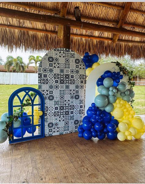 Greek Party Theme, Mediterranean Party, Homecoming 2024, 17th Birthday Ideas, Italian Theme, 40 Birthday, Baby Shower Yellow, Lemon Decor, Diy Backdrop