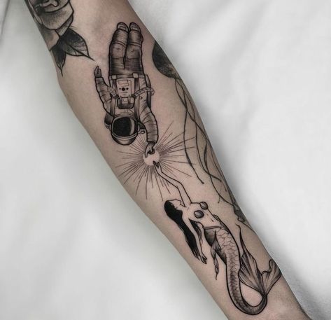 Mermaid In Space Tattoo, Halloween Sleeve, Space Tattoo Sleeve, Sleeve Inspiration, Little Mermaid Tattoo, Themed Tattoos, Astronaut Tattoo, Anubis Tattoo, Nice Tattoos