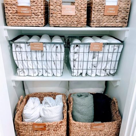 27 Linen Closet Organization Ideas to Transform Your Space in 2024 - placeideal.com Closet Organization Ideas Linen, Cube Storage Linen Closet, Bathroom Shelving Storage Ideas, Clever Closet Ideas, Store Towels In Closet, Blanket Closet Organization, Closet Bin Organization, Towel Organization Closet, Lenin Closet