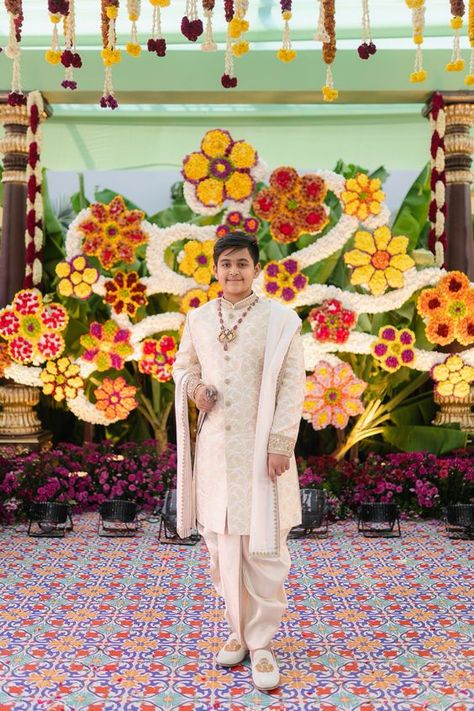 Make Your Son's Dhoti Ceremony Special with these Jewellery Pieces for Boys!! Panchala Function Boys, Dhoti Ceremony Decorations, Panchalu Function, Dhoti Function, Dhoti Ceremony, Boys Sherwani, Leaf Decor Wedding, Saree Function, Kids Dress Boys