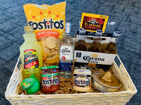 Taco Themed Raffle Basket, Margarita Basket Ideas For Raffle, Taco Raffle Basket, Nacho Gift Basket, Taco Night Basket, Taco Themed Gift Basket, Mexican Themed Gift Basket Ideas, Margarita Basket Ideas Gift, Fiesta Gift Basket Ideas