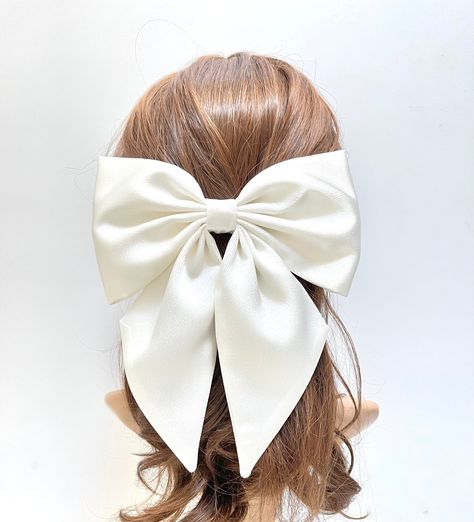 Christmas bows,White satin hair bow, white Bridal, wedding bow,big bow hair bow for women, hair accessories by TwincraftStore on Etsy White Bow For Hair, White Hair Bow Aesthetic, Christmas Bows For Hair, White Hair Accessories, Bridal Bow, White Hair Bow, Satin Hair Bow, Daisy Headband, White Hair Bows