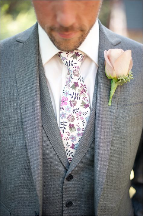 groom style ideas. i only like this tie and nothing else lol!! the suit looks old and the rose is hugh! too much! Tuxedo Ideas, Grooms Attire, Wedding Boards, Modern Groom, Mens Wedding Attire, Groom Ties, Formal Fashion, Grey Suit, Groom Looks